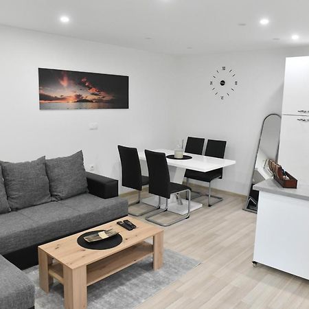 Apartman Lucia Ðakovo Extérieur photo